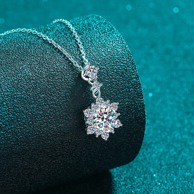 1 Carat Moissanite Zircon 925 Sterling Silver Necklace - Image 3