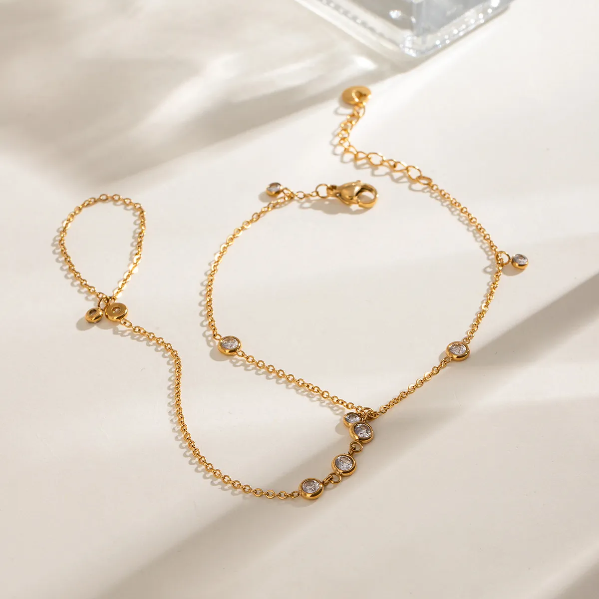 18K Gold-Plated Inlaid Rhinestone Chain Bracelet - Image 3