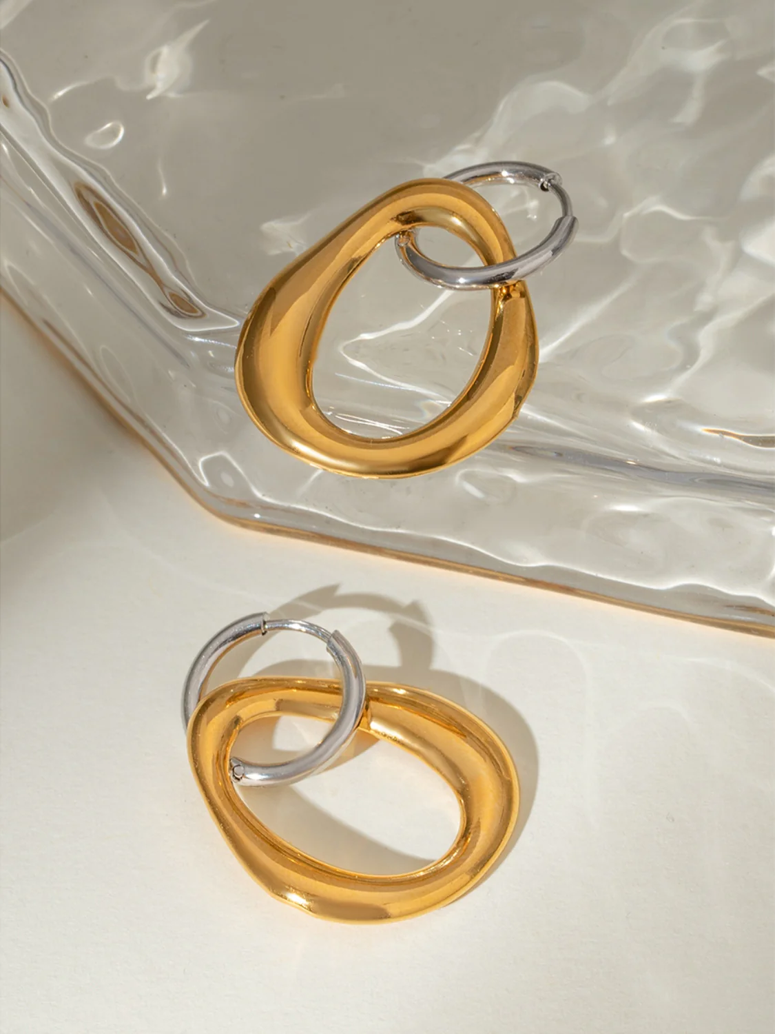 18K Gold-Plated Stainless Steel Contrast Asymmetrical Earrings - Image 6