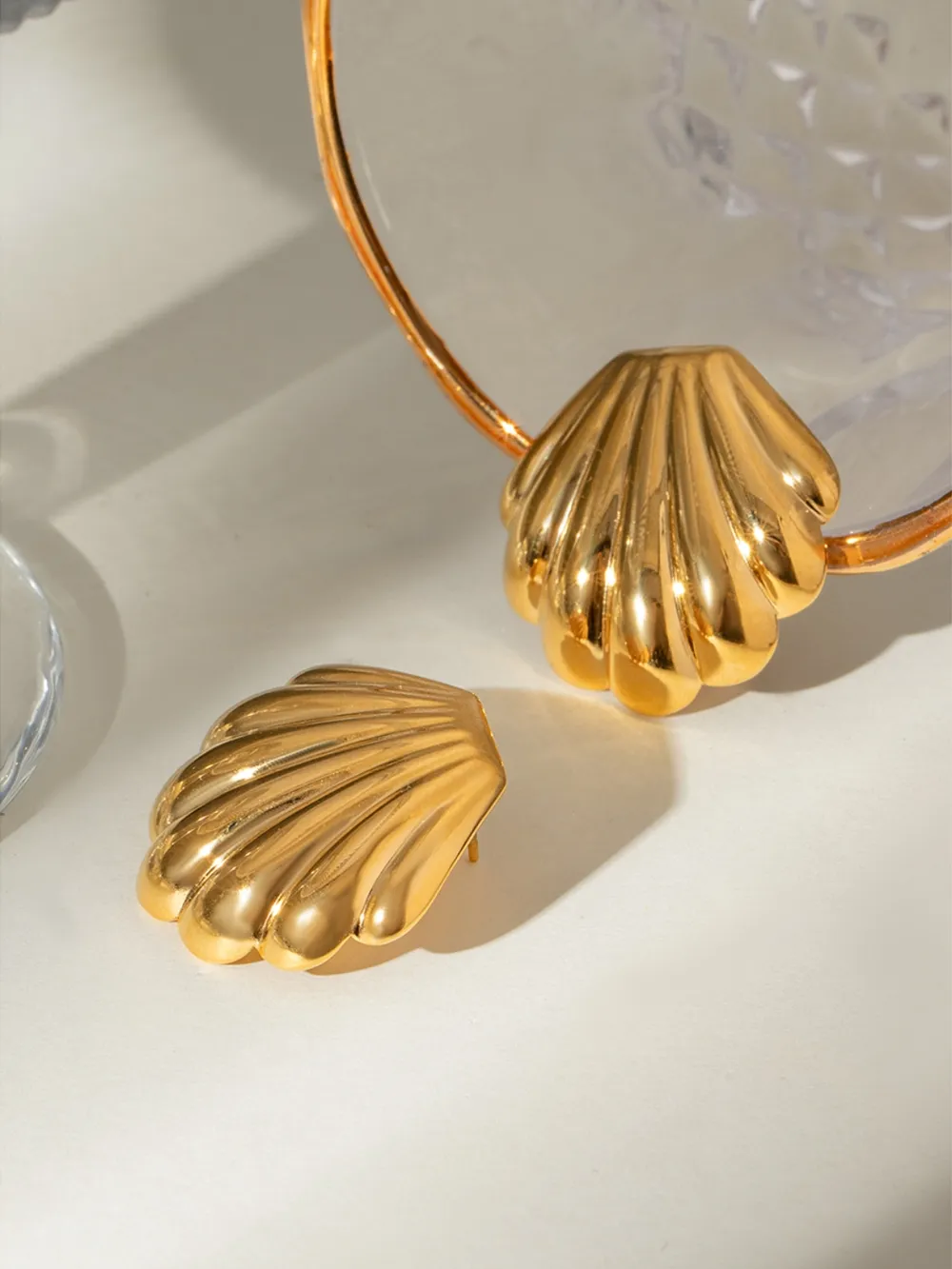 18K Gold-Plated Stainless Steel Shell Stud Earrings - Image 4