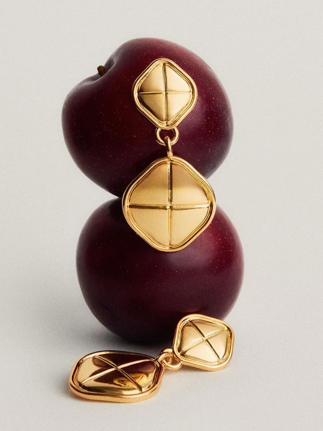 18K Gold-Plated Stainless Steel Square Earrings - Image 9