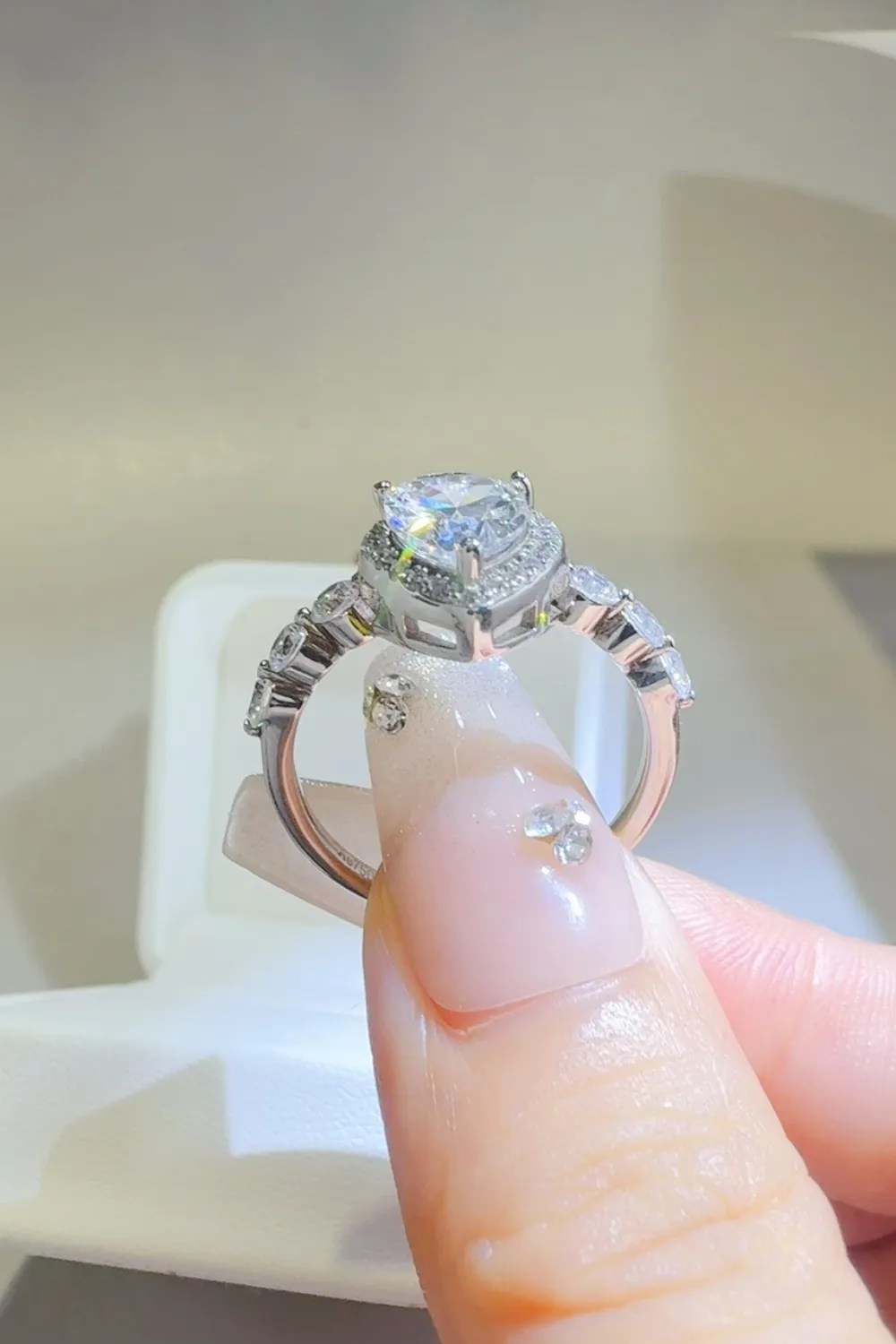 2 Carat Moissanite 925 Sterling Silver Ring - Image 5