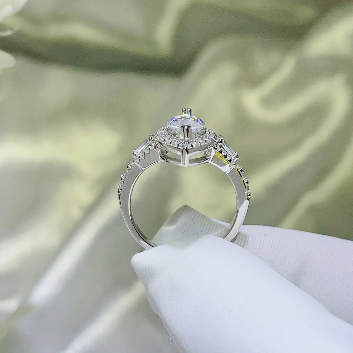 2 Carat Moissanite 925 Sterling Silver Ring - Image 5