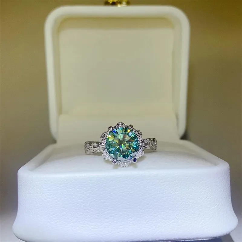 2 Carat Moissanite 925 Sterling Silver Ring - Image 4