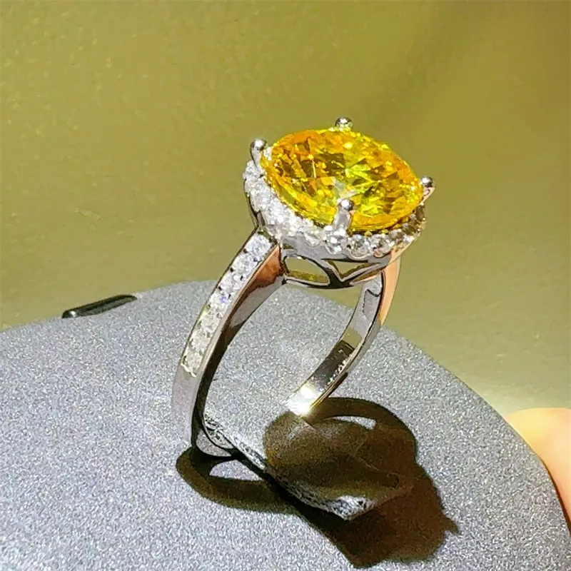 3 Carat Moissanite Zircon 925 Sterling Silver Ring - Image 3