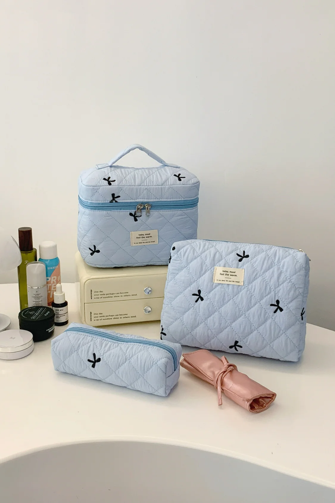 3 Piece Bow Quilted Cloth Storage Bag Set - Image 11