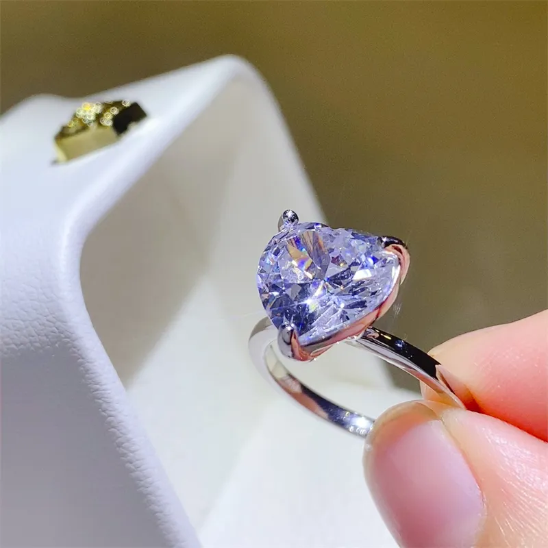 5 Carat 925 Sterling Silver Moissanite Heart Shape Ring - Image 5