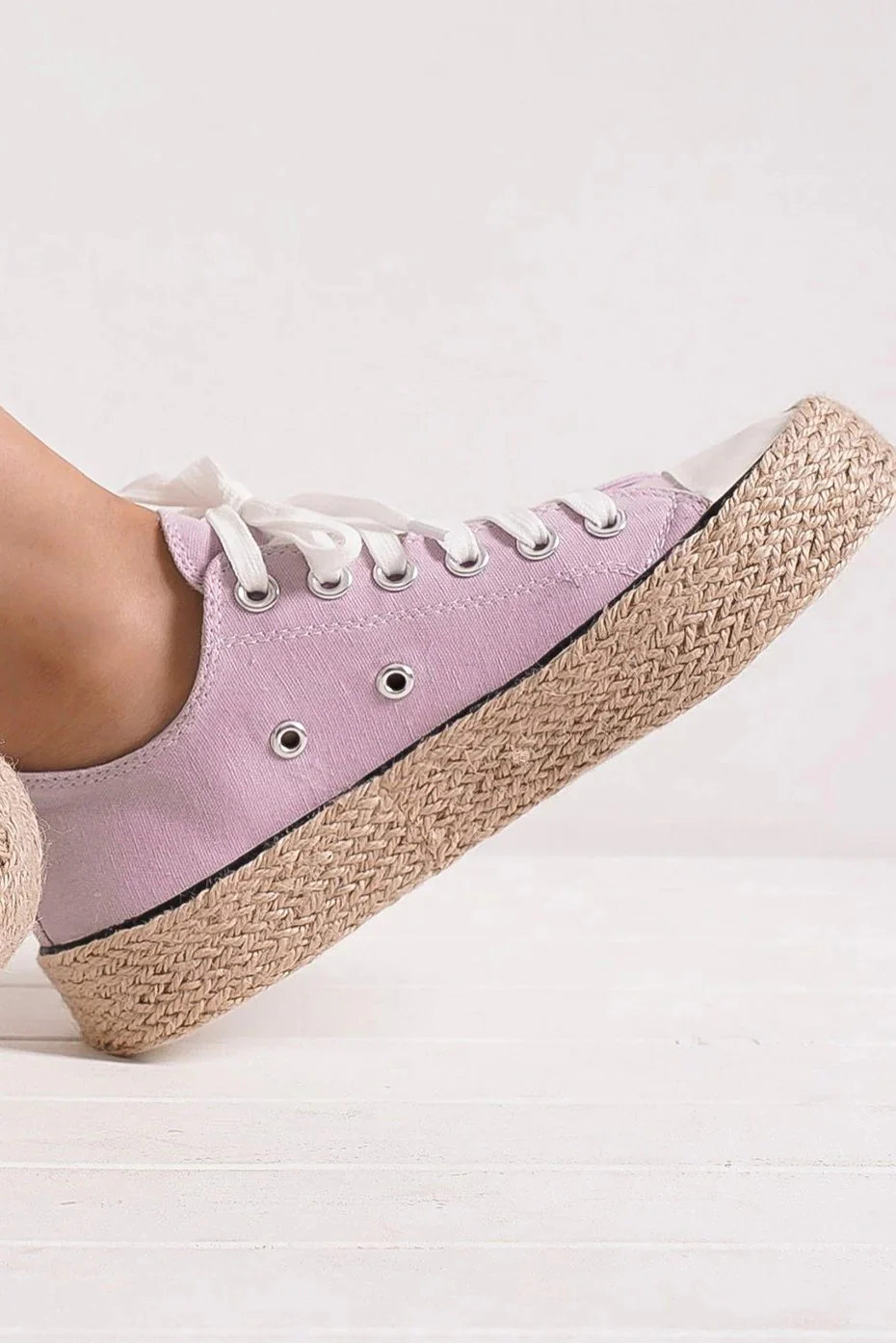 Beast Fashion Lace Up Woven Espadrille Sole Sneakers - Image 4