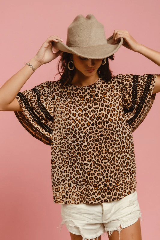 BiBi Leopard Crochet Trim Round Neck Short Sleeve Top - Image 3