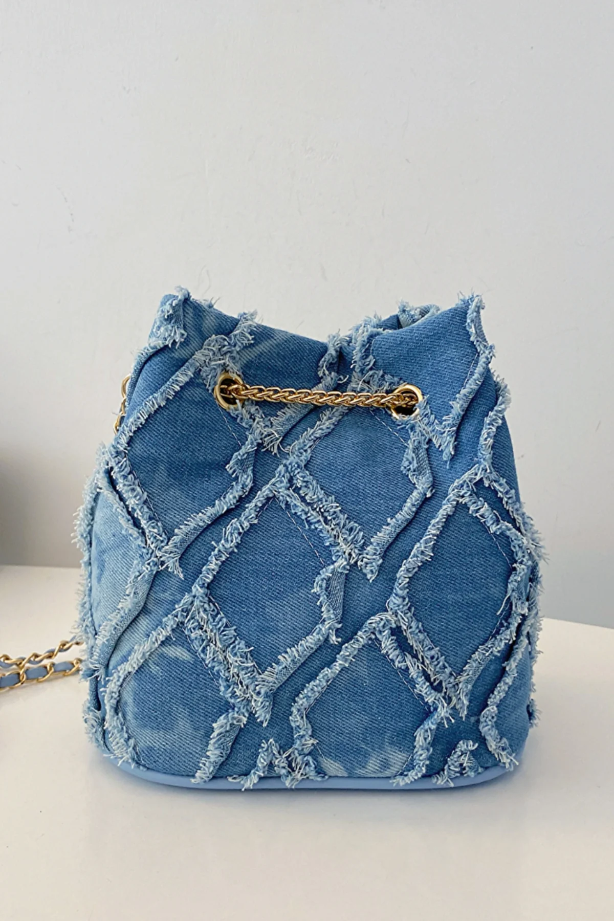 Chain Drawstring Raw Edge Denim Bucket Bag - Image 9