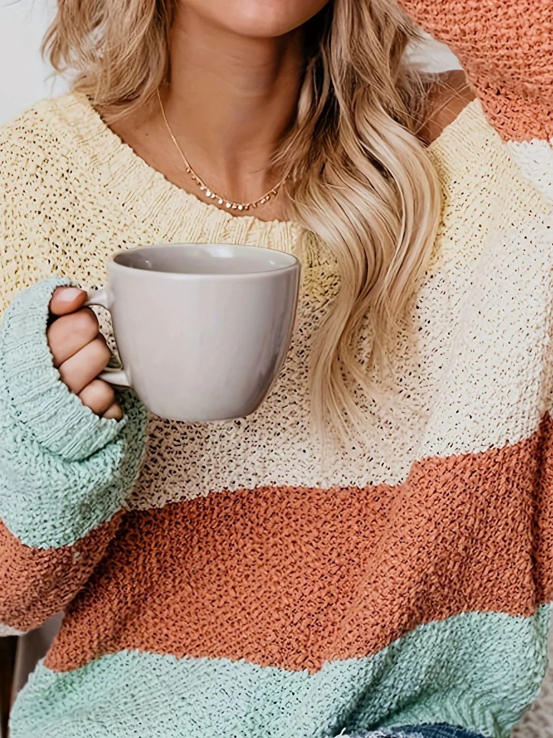 Color Block Round Neck Long Sleeve Sweater - Image 2