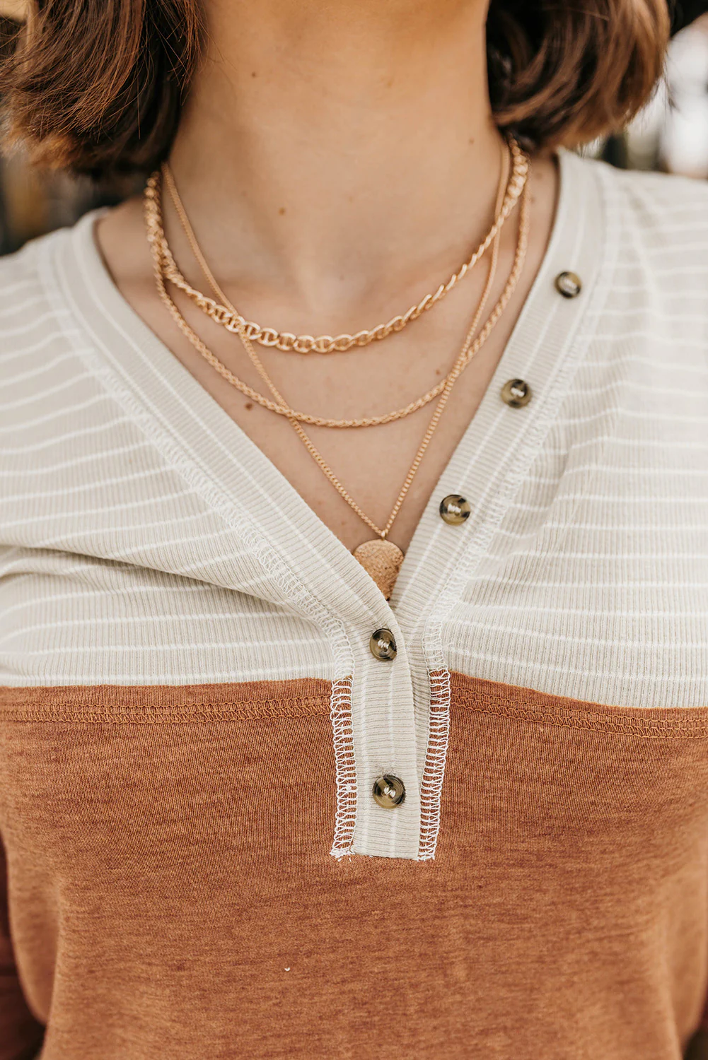 Color Block V-Neck Long Sleeve Top - Image 3