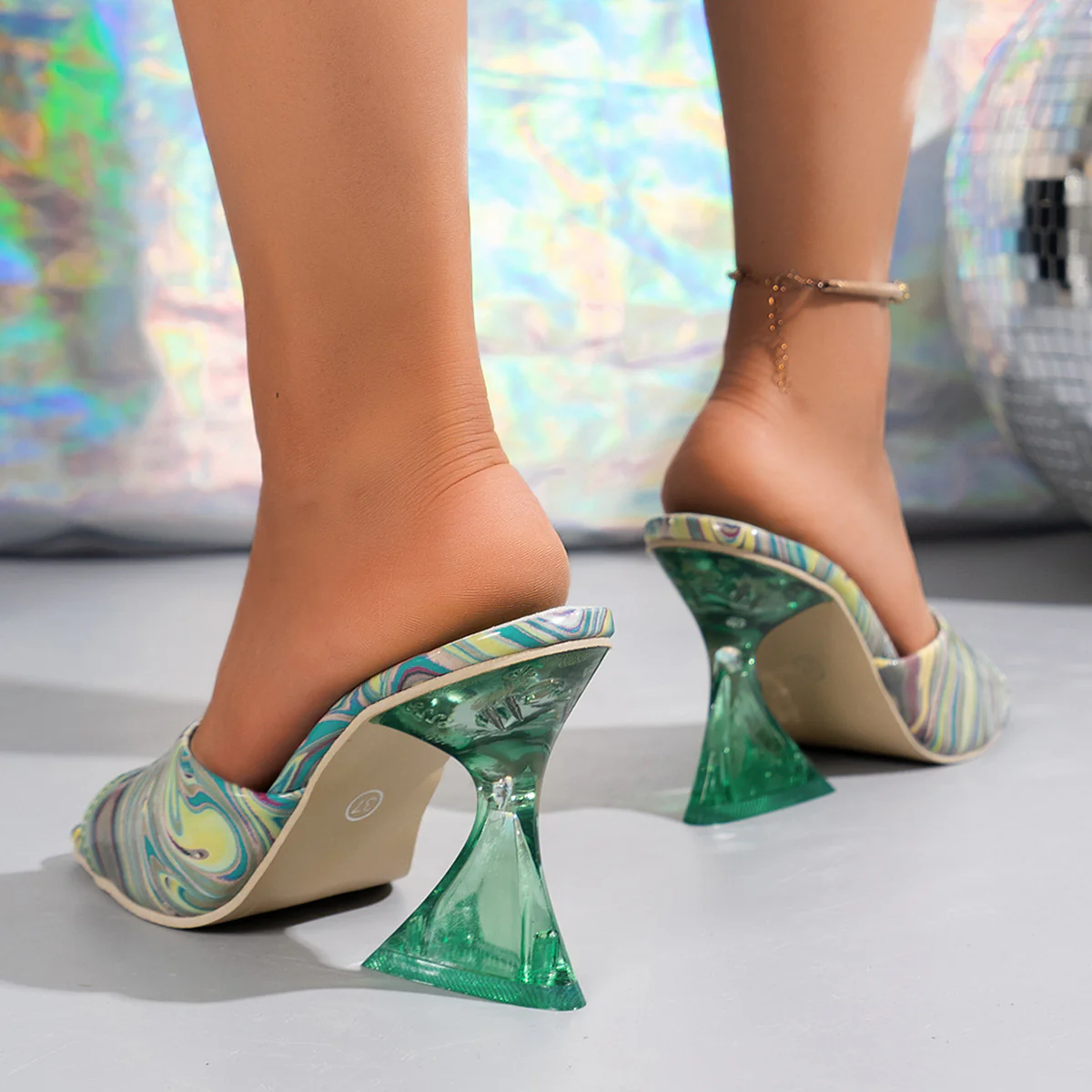 Contrast Peep Toe Mid Heels Sandals - Image 4