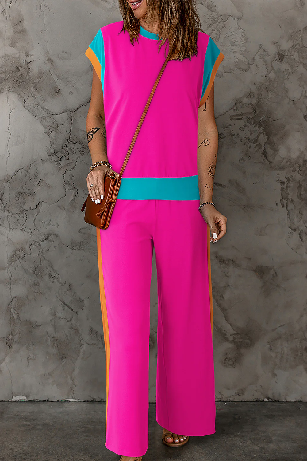 Contrast Round Neck Top and Pants Set - Image 9