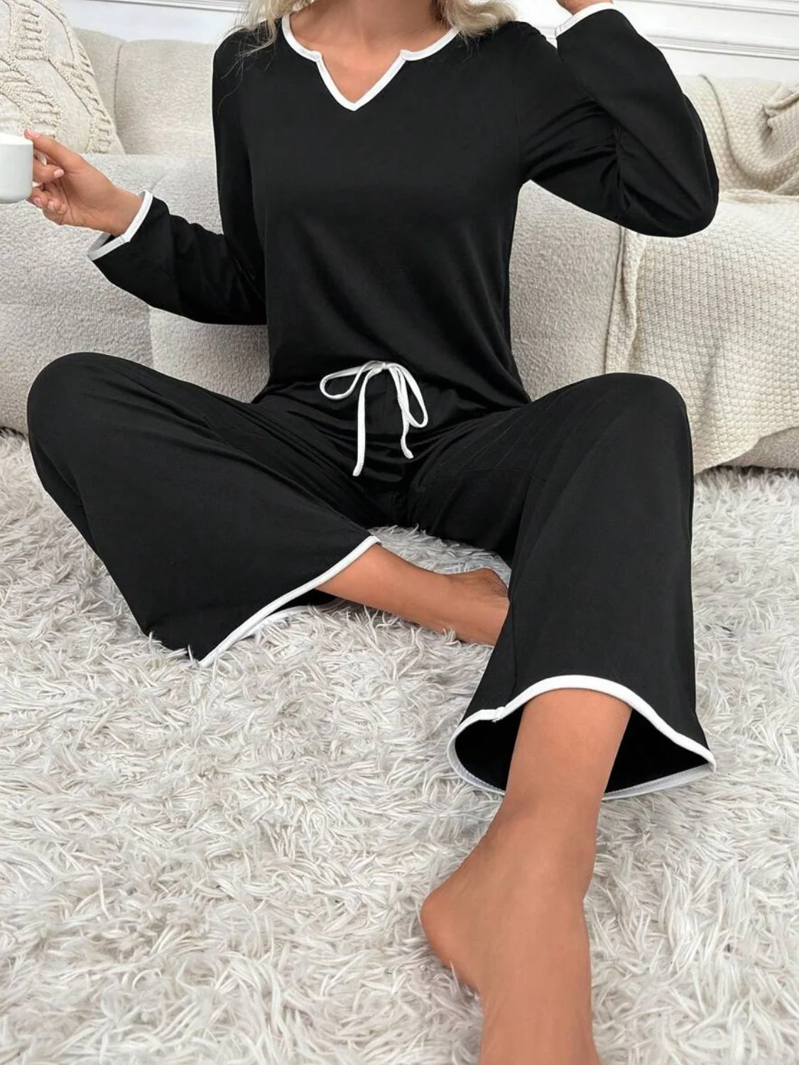 Contrast Trim Notched Long Sleeve Top and Pants Lounge Set - Image 2