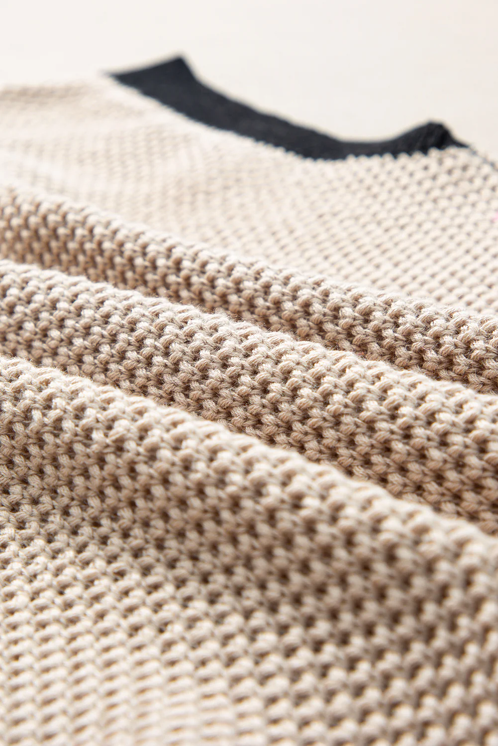 Contrast Trim Round Neck Cap Sleeve Knit Top - Image 12