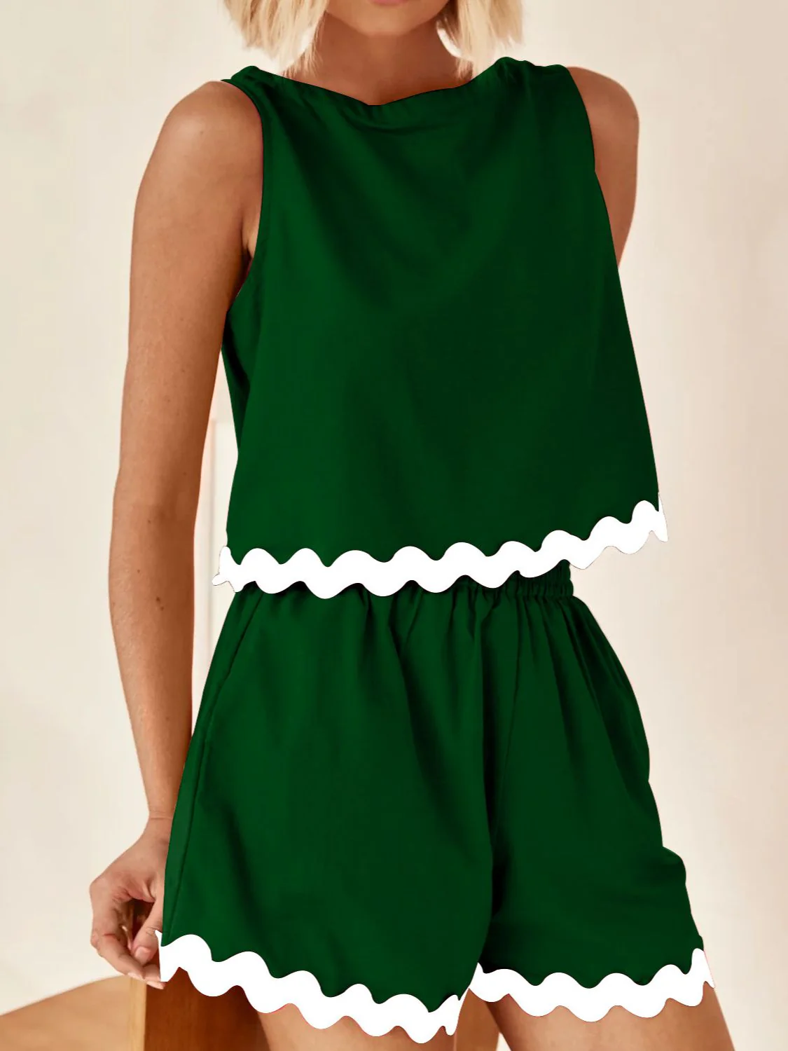 Contrast Trim Round Neck Tank and Shorts Set - Image 15
