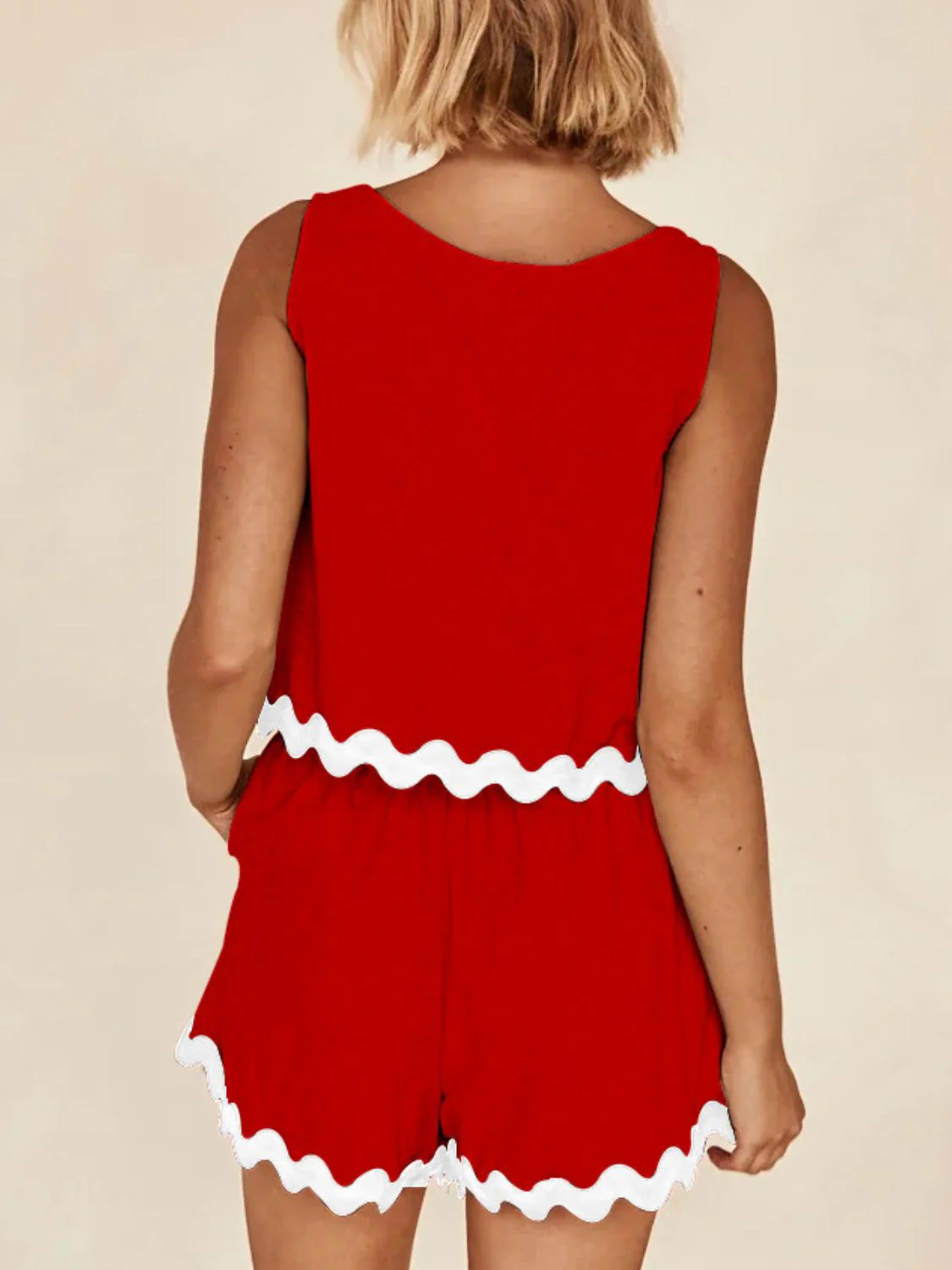 Contrast Trim Round Neck Tank and Shorts Set - Image 9