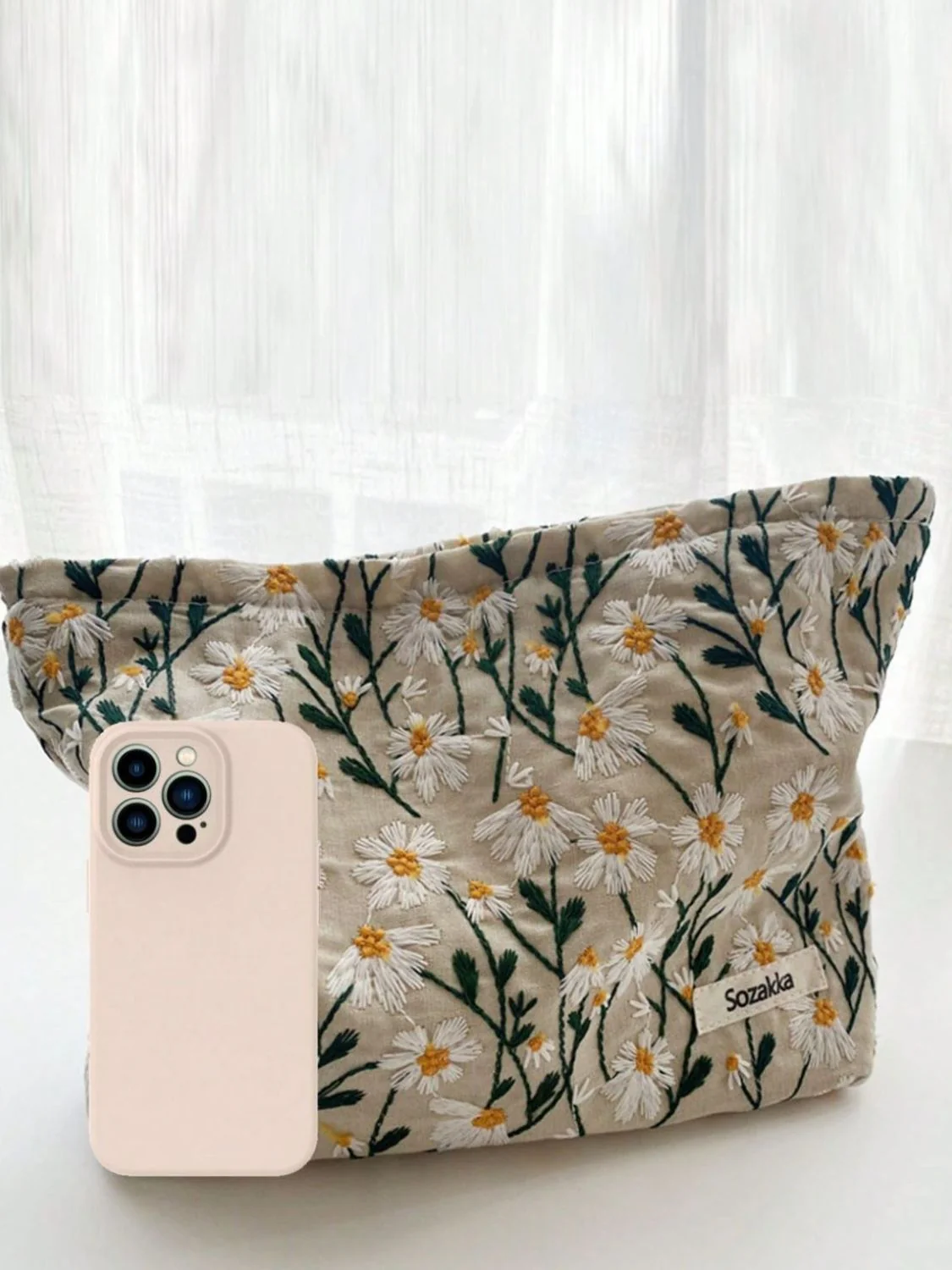 Daisy Embroidered Cosmetic Pouch - Image 3