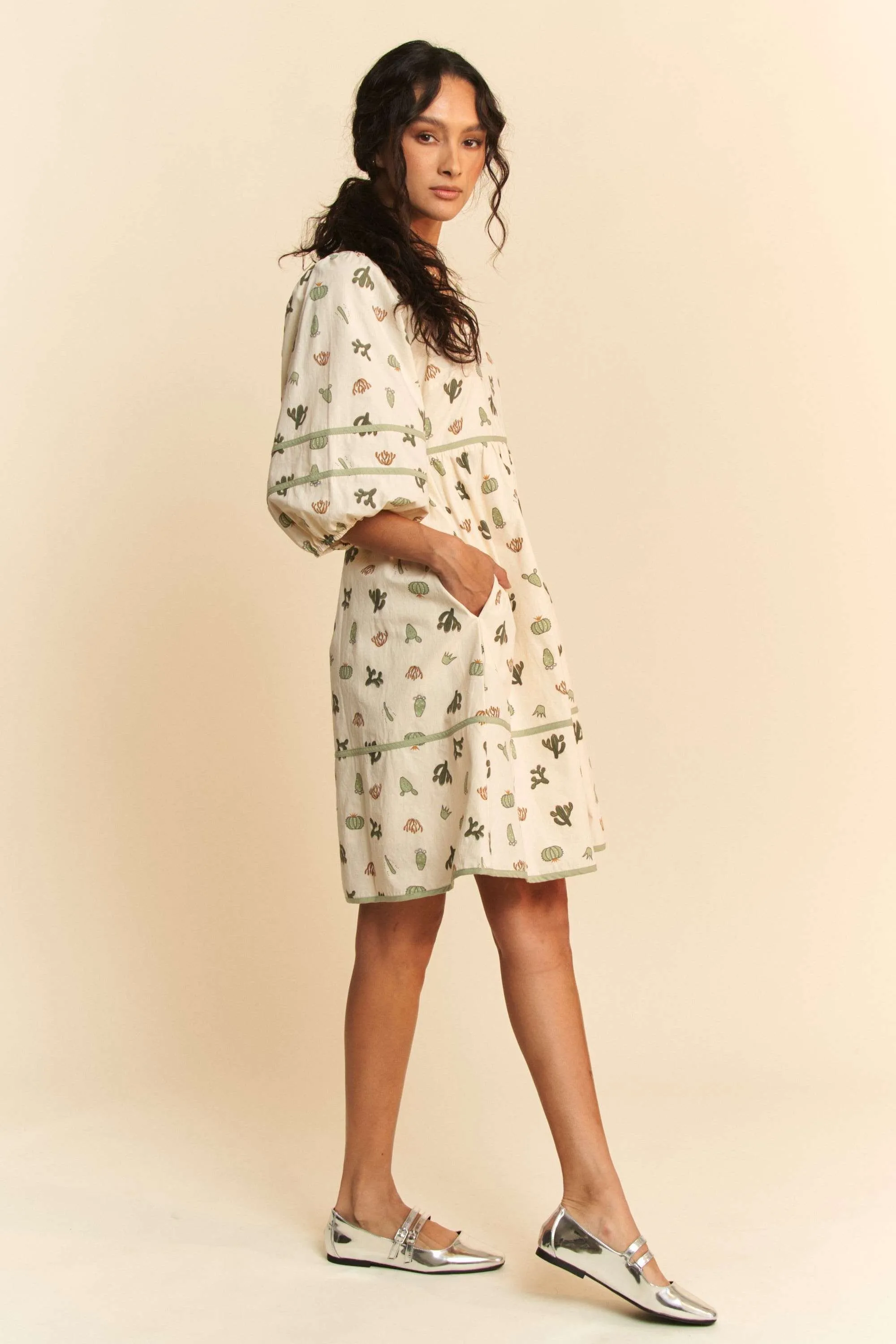 Davi & Dani Cactus Printed Poplin Contrast Piping Mini Dress - Image 9