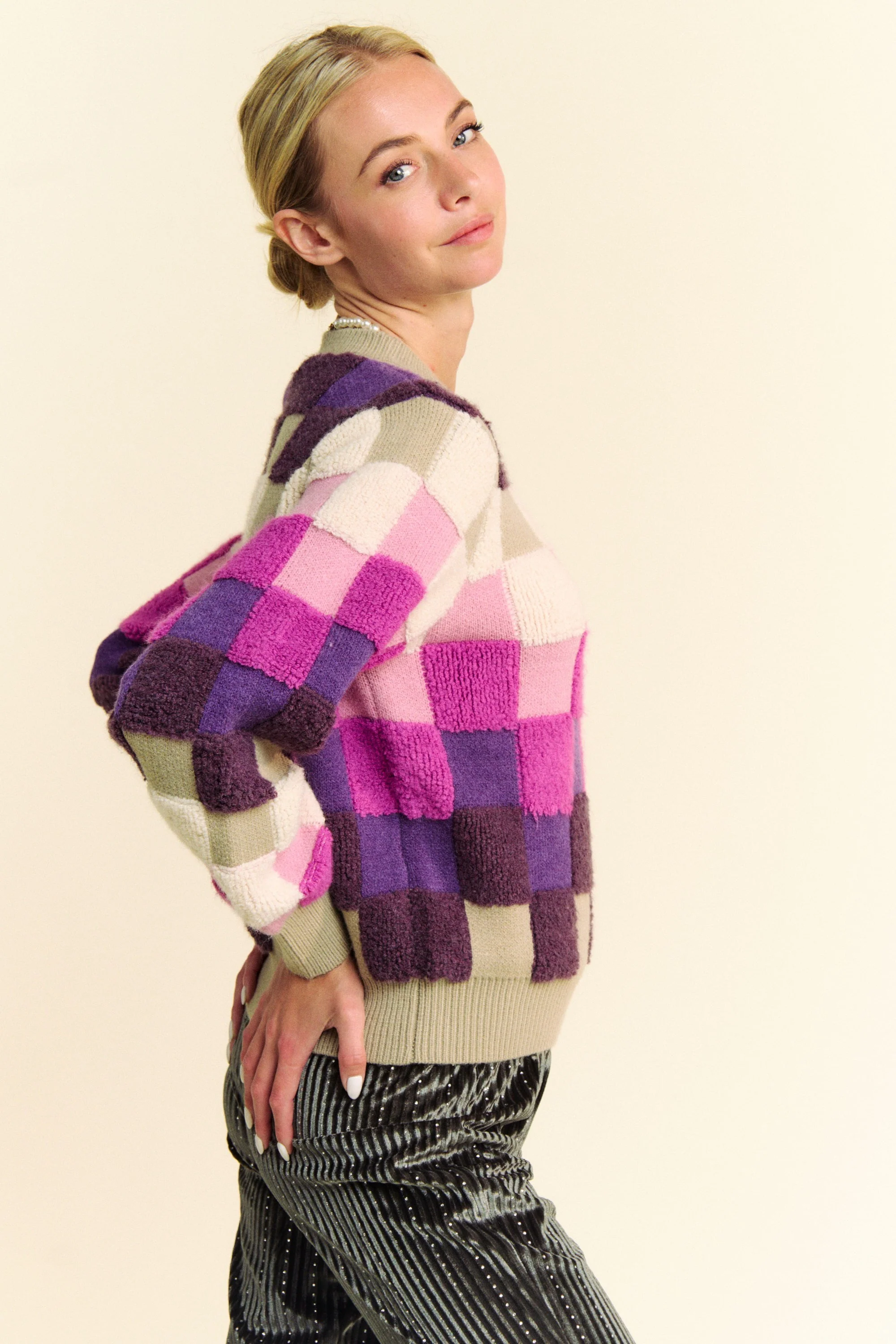 Davi & Dani Checkered Round Neck Long Sleeve Sweater - Image 6