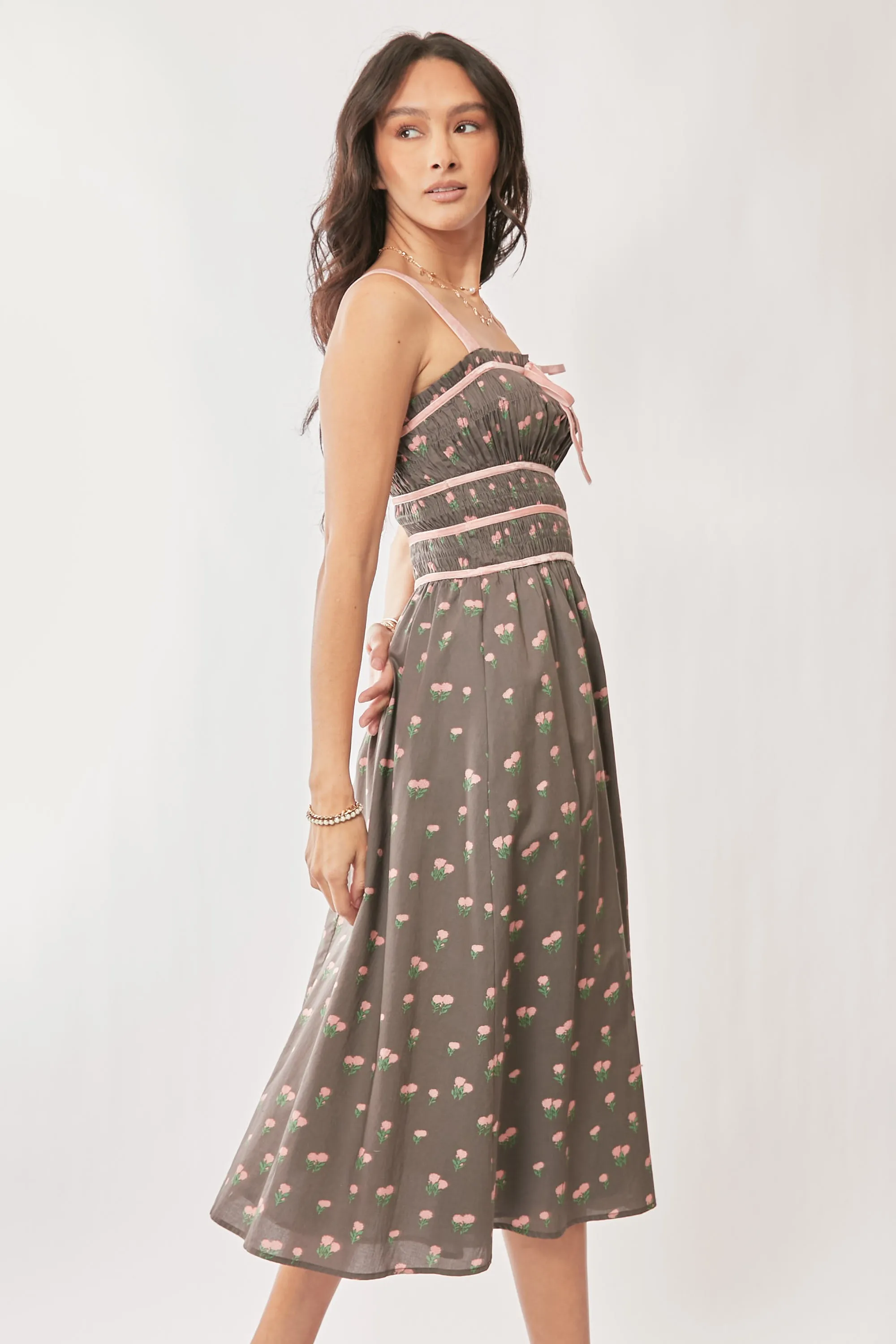 Davi & Dani Contrast Velvet Tape Smocking Bodice Midi Dress - Image 9