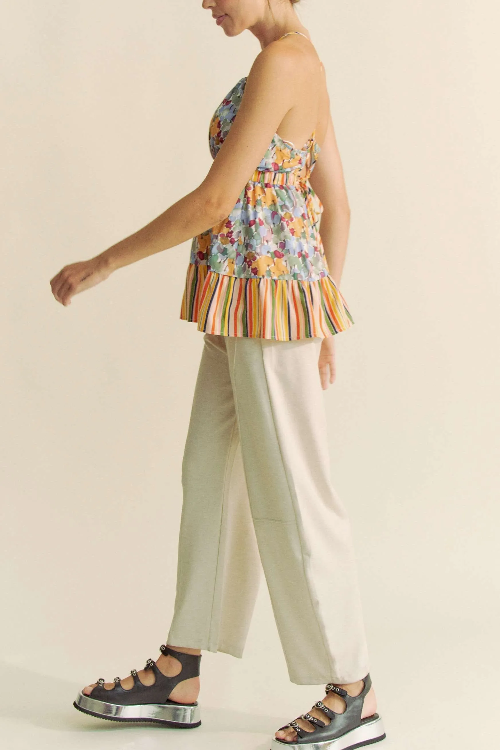 Davi & Dani Floral Smocked Sleeveless Ruffle Back Tie Top - Image 9