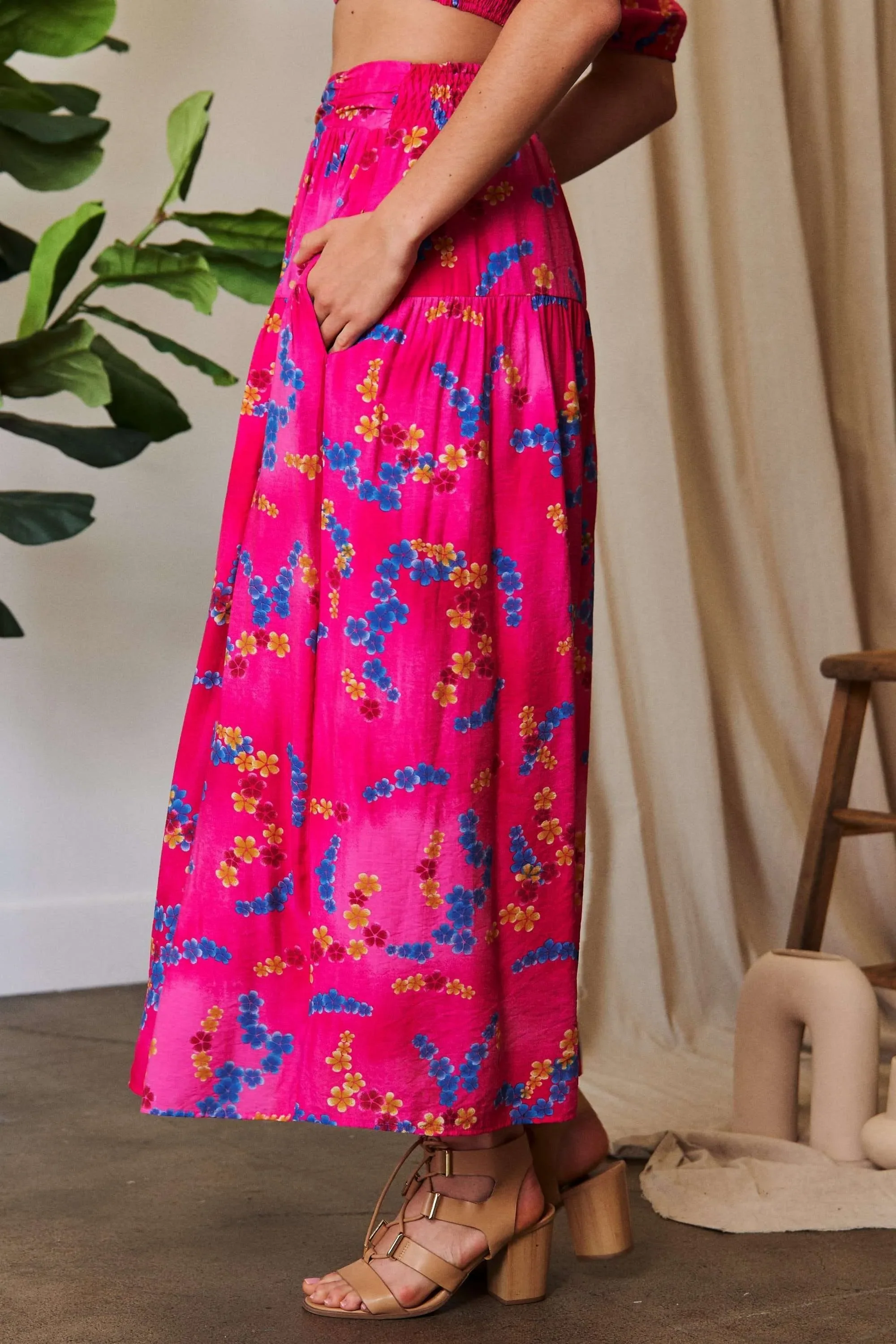 Davi & Dani Printed Smocking Waistband Ruffled Maxi Skirt - Image 4