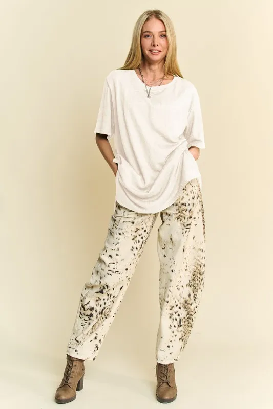Davi & Dani Short Sleeve Side Slit T-Shirt with Pockets - Image 8