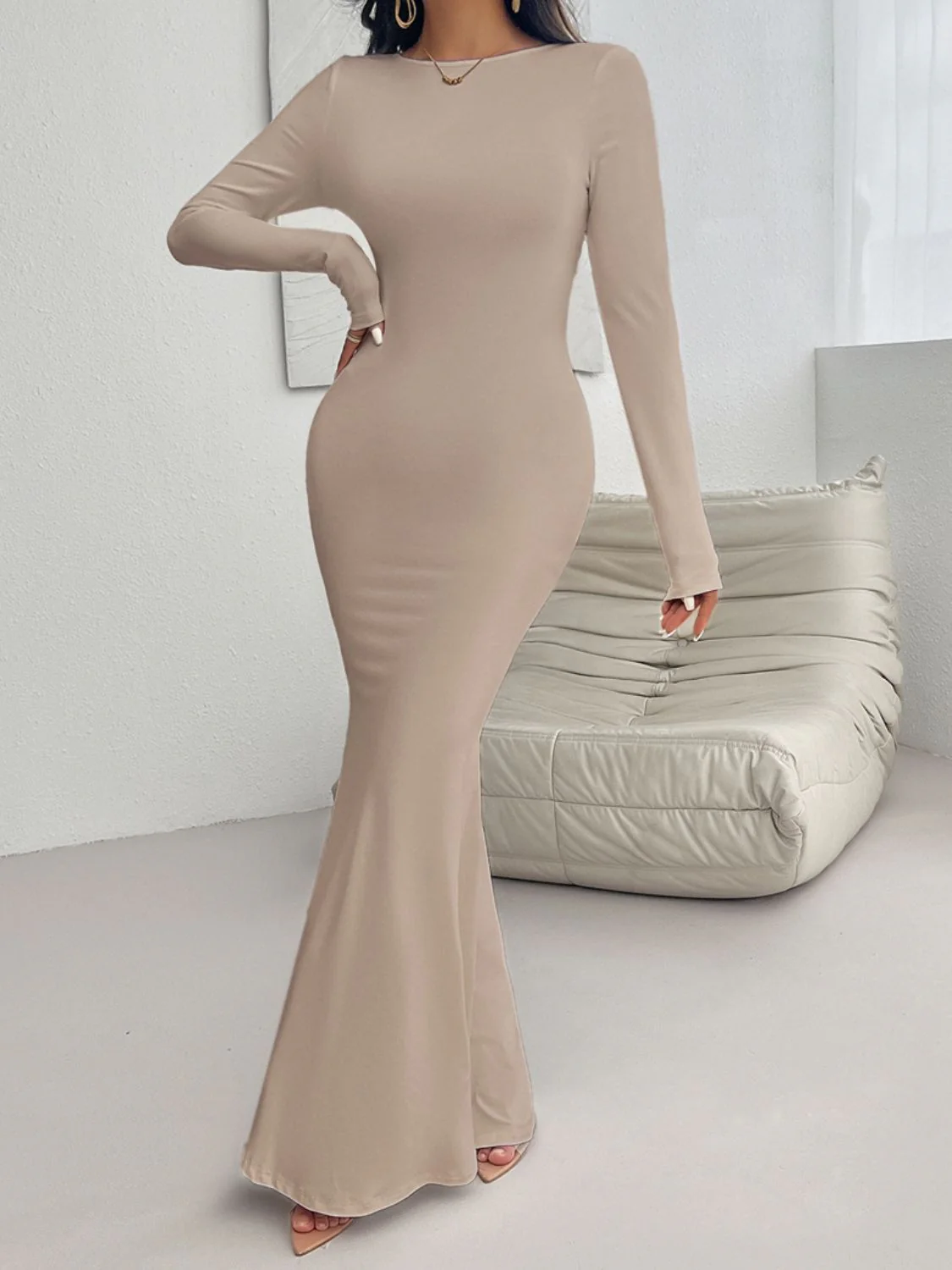 Devine Backless Round Neck Long Sleeve Maxi Dress - Image 6