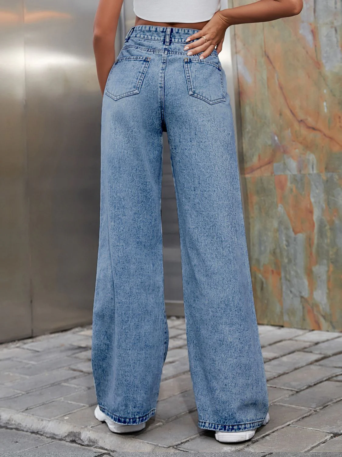 Distressed Wide Leg Jeans with Pockets - Image 7