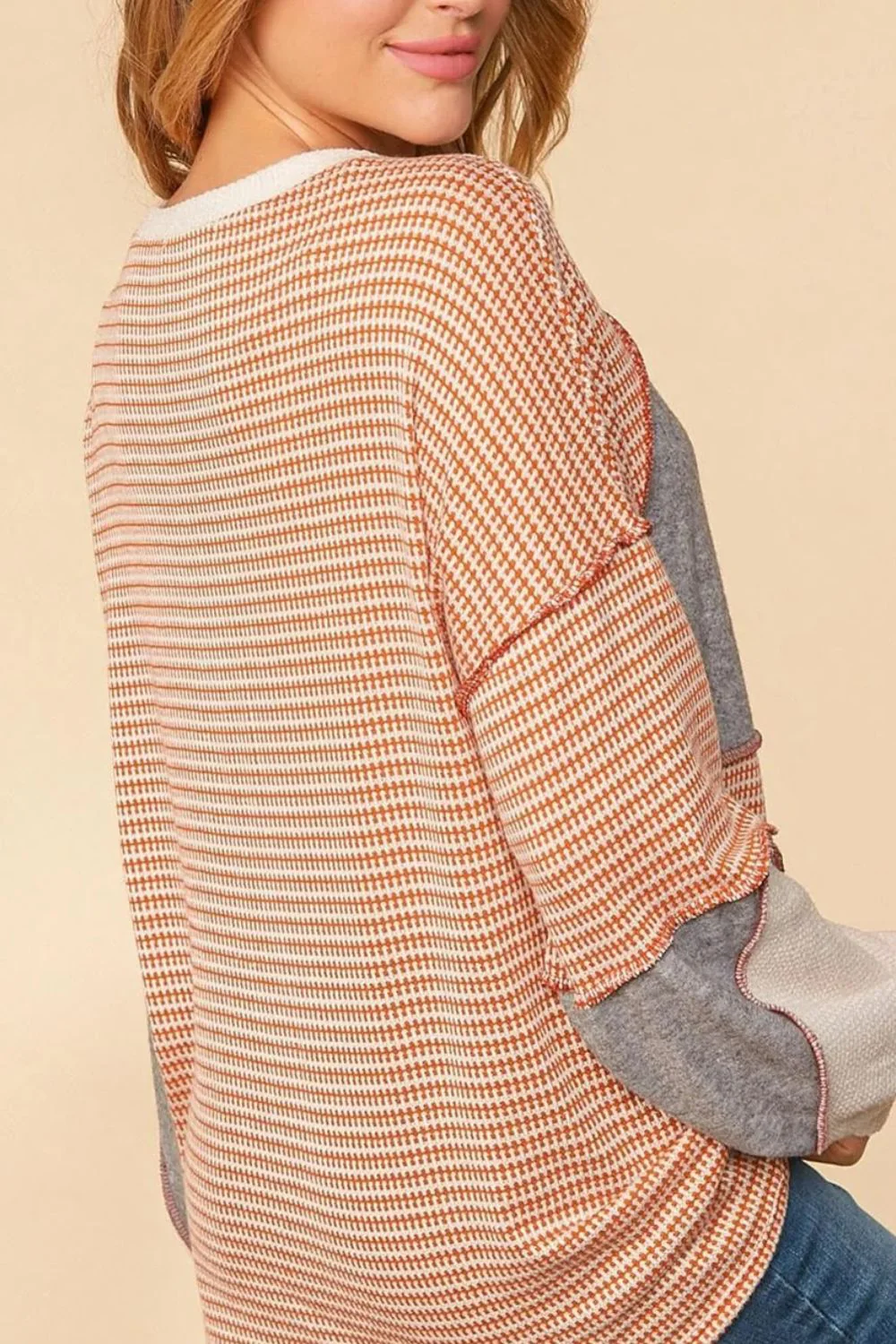 Exposed Seam Color Block Round Neck Top - Image 3