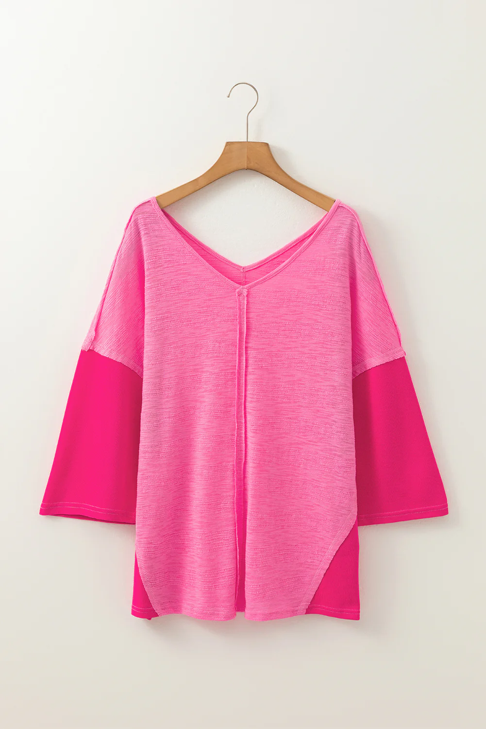Exposed Seam V-Neck Three-Quarter Sleeve Blouse - Image 6