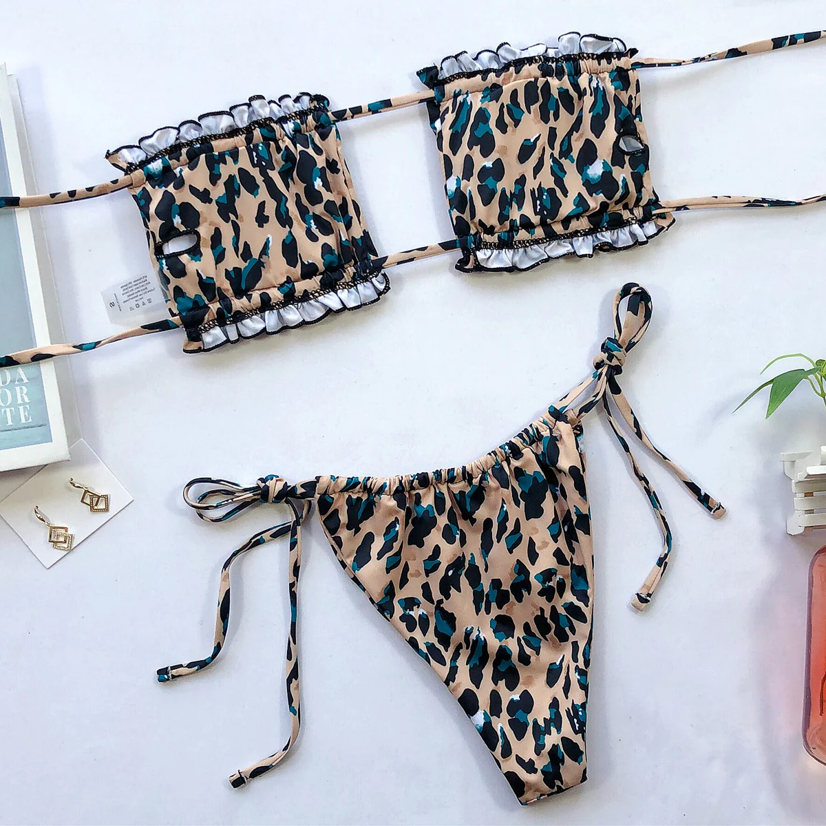 Frill Trim Ruched Bikini Set - Image 9