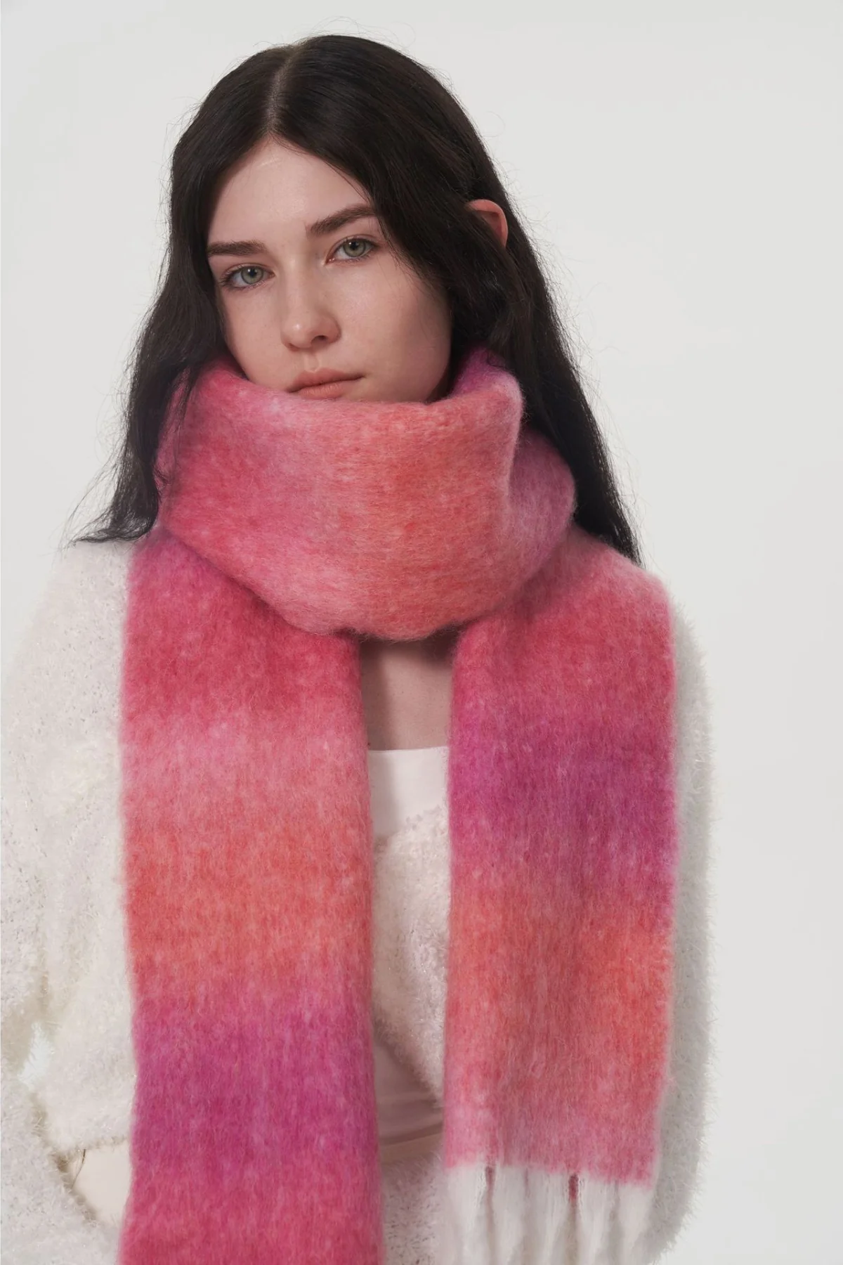 Fringe Gradient Thermal Scarf - Image 2