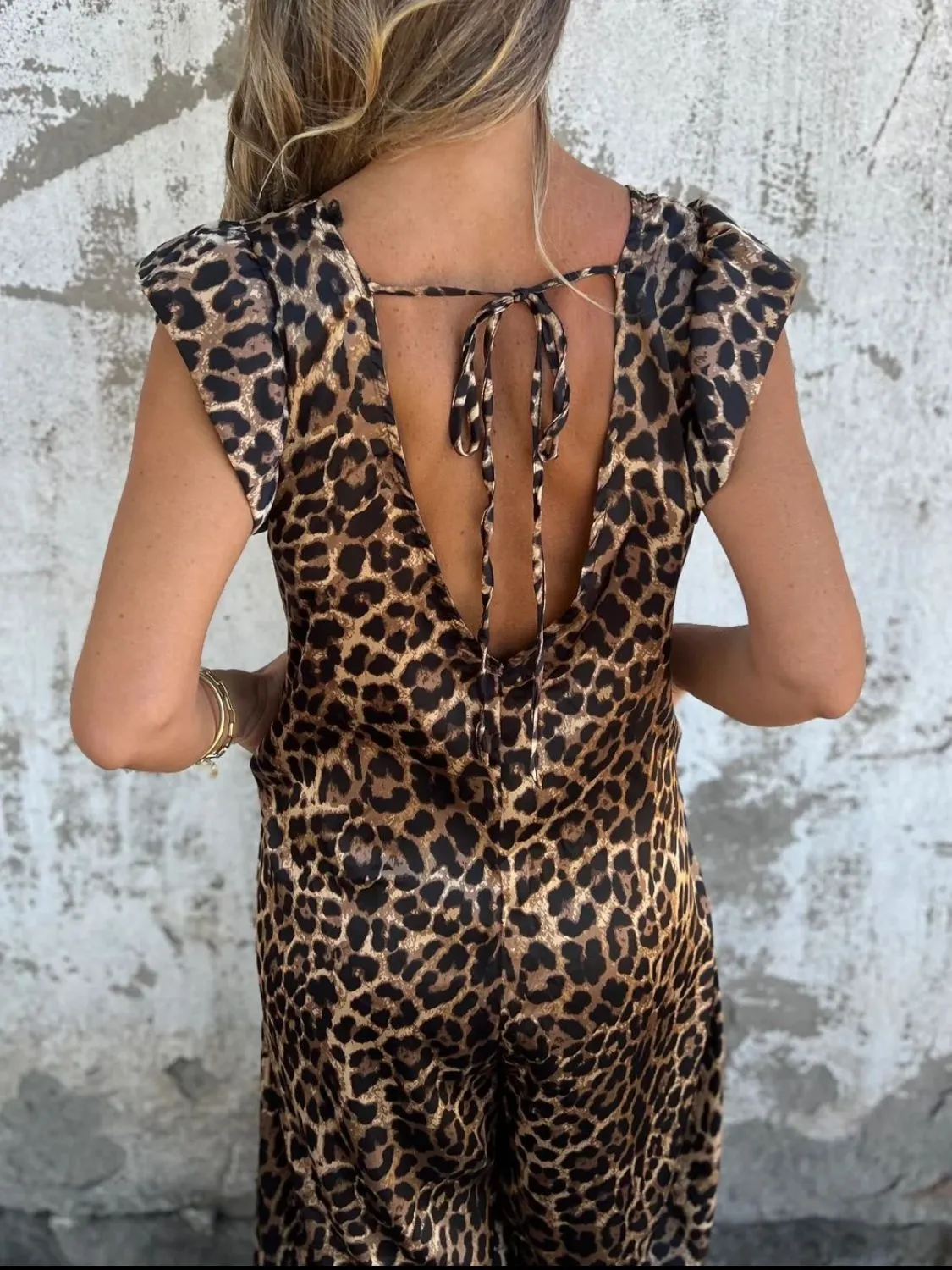Full Size V-Neck Cap Sleeve Wide Leg Jumpsuit Plus Size - Image 2