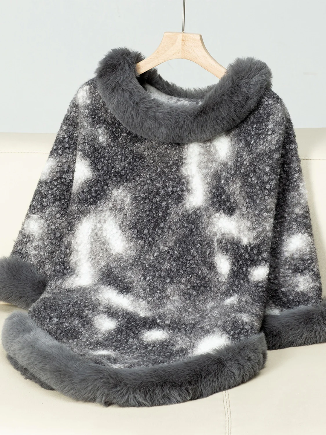 Furry Contrast Three-Quarter Poncho - Image 11