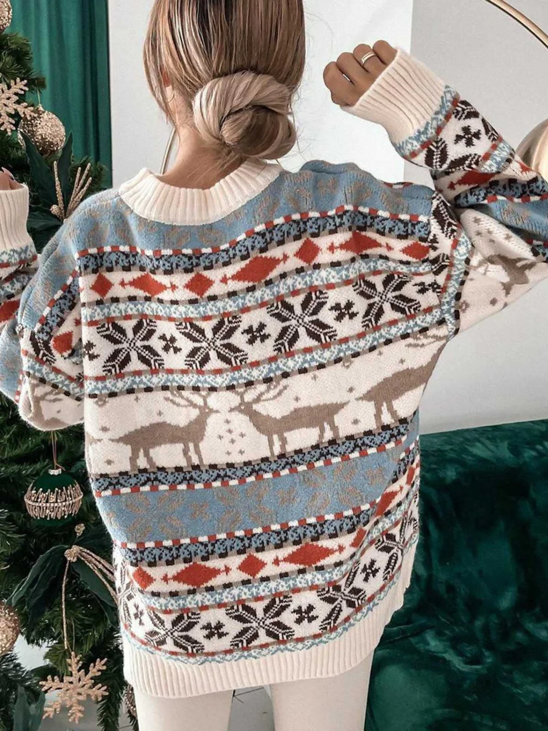 Geometric Round Neck Dropped Shoulder Sweater - Image 3
