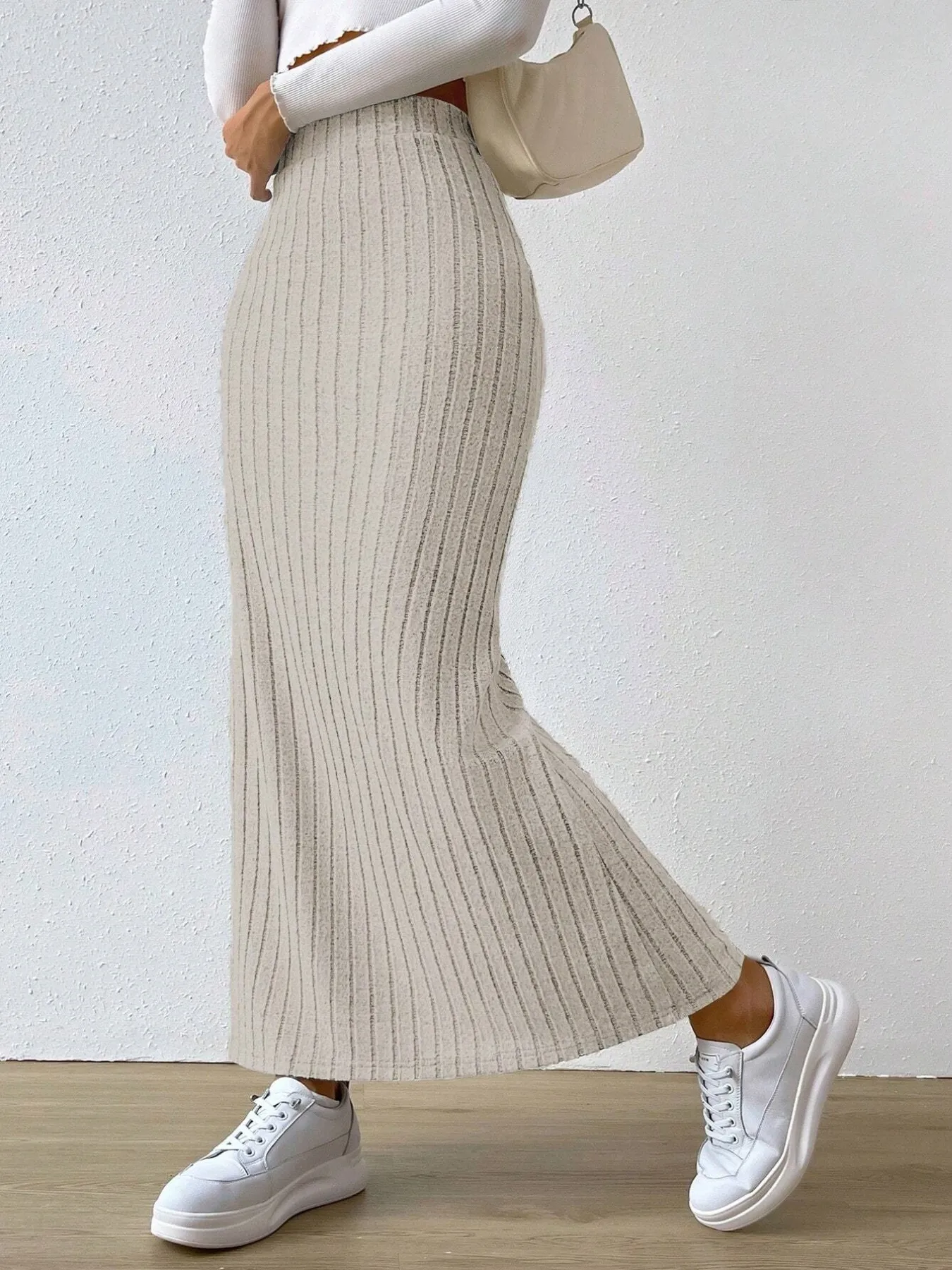 High Waist Ribbed Knit Maxi Skirt - Image 5