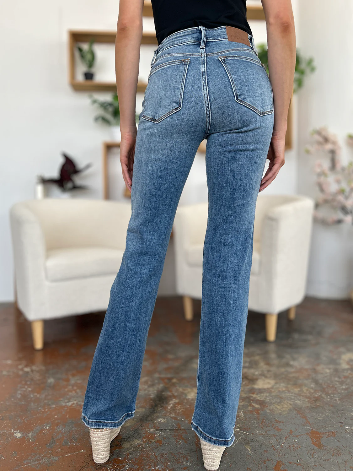 Judy Blue Full Size Mid-Rise Waist Straight Jeans - Image 6