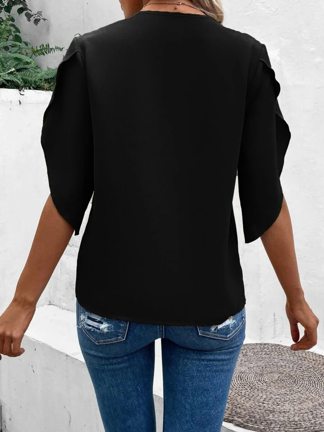 Lace Detail V-Neck Half Sleeve Blouse - Image 19