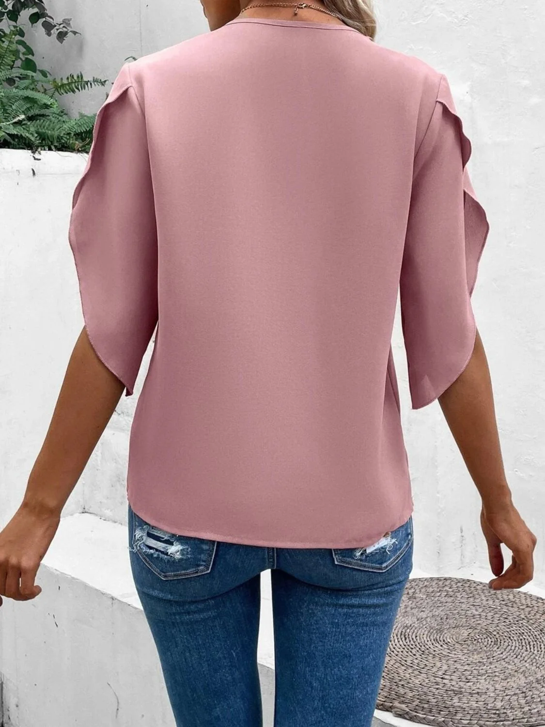 Lace Detail V-Neck Half Sleeve Blouse - Image 3