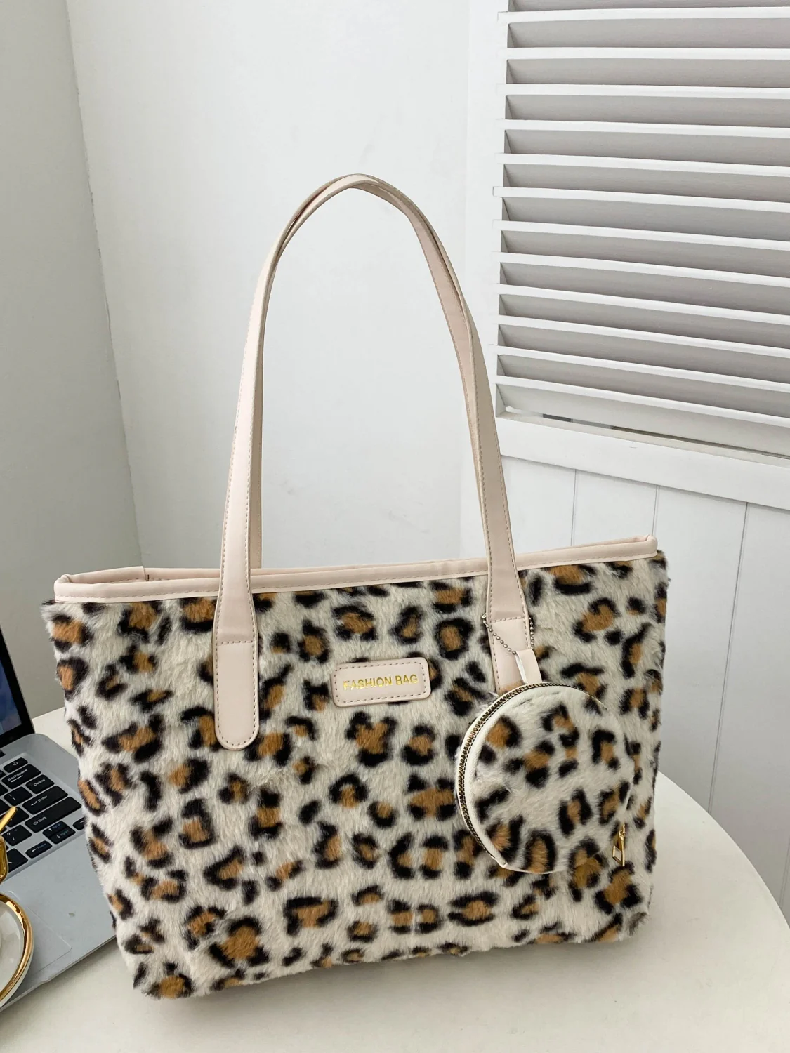 Leopard Faux Fur Tote Bag with Coin Purse - Image 10