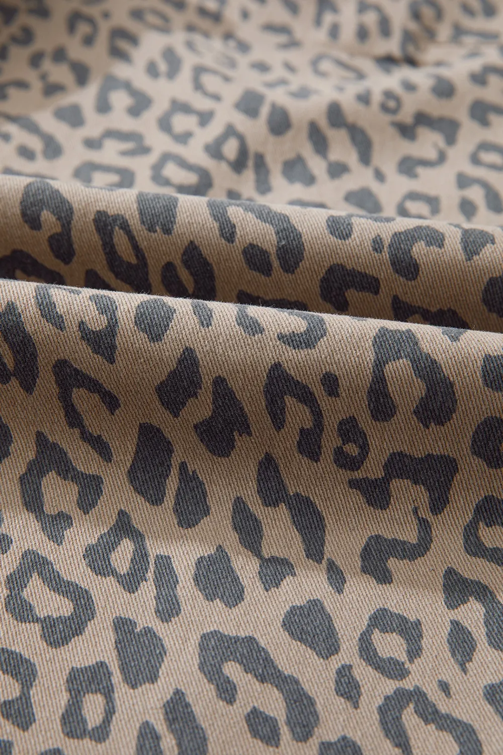 Leopard Printed Drawstring Waist Pocketed Wide Leg Jeans - Image 10