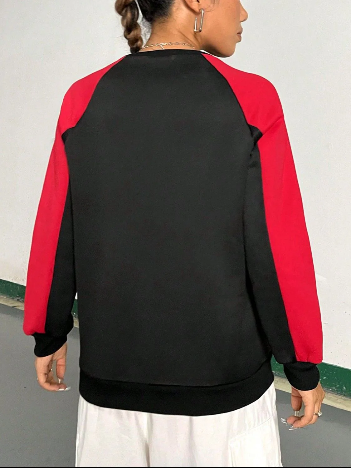 Letter Graphic Round Neck Long Sleeve Sweatshirt - Image 3