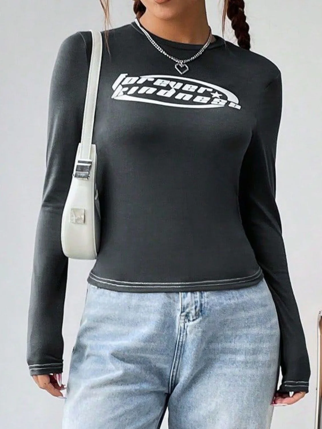 Letter Graphic Round Neck Long Sleeve T-Shirt - Image 3