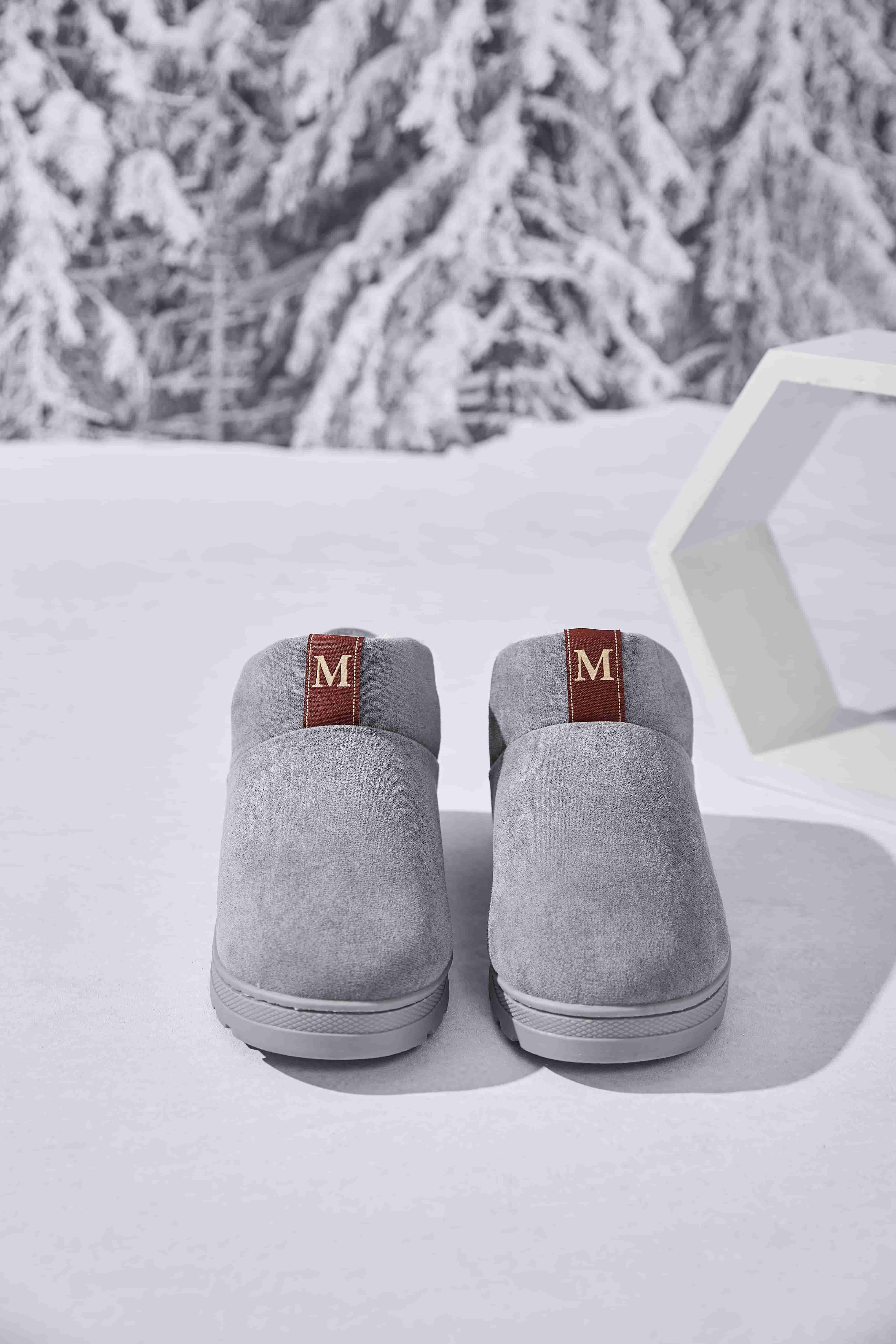 Letter M Suede Round Toe Slippers - Image 17