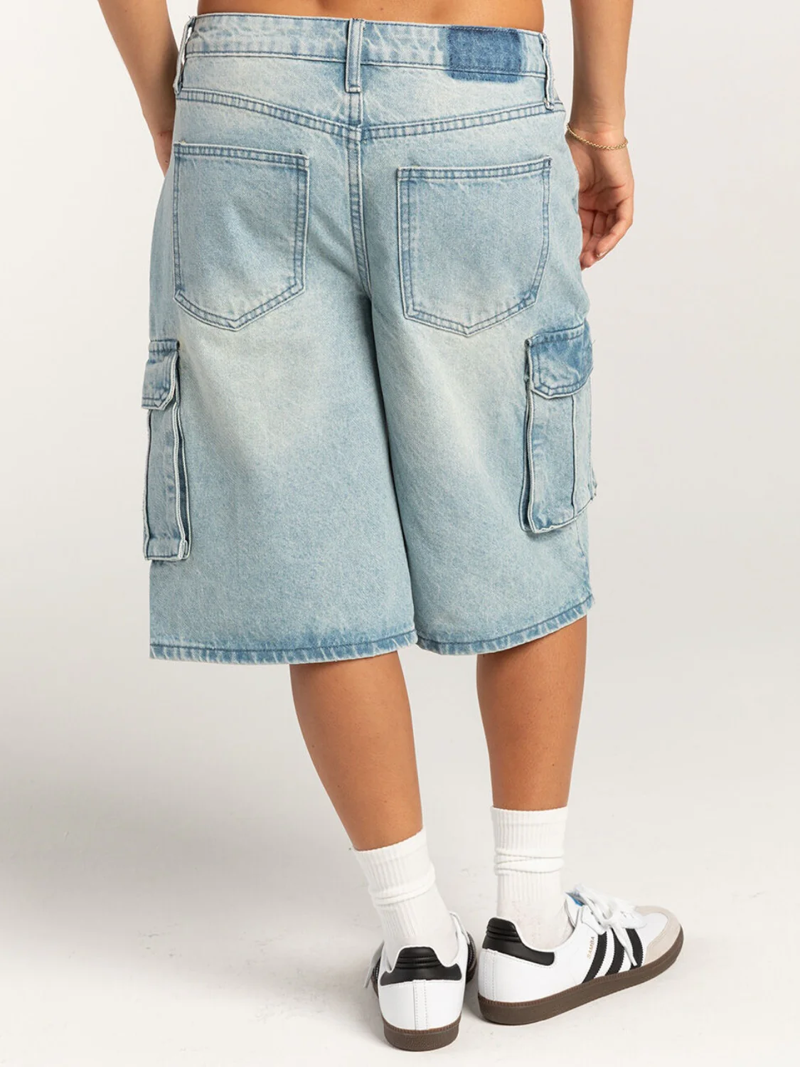 Mid-Rise Waist Denim Shorts with Pockets - Image 2