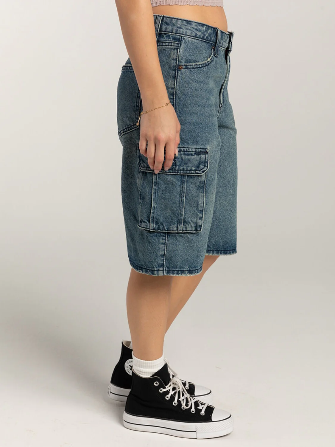 Mid-Rise Waist Denim Shorts with Pockets - Image 5