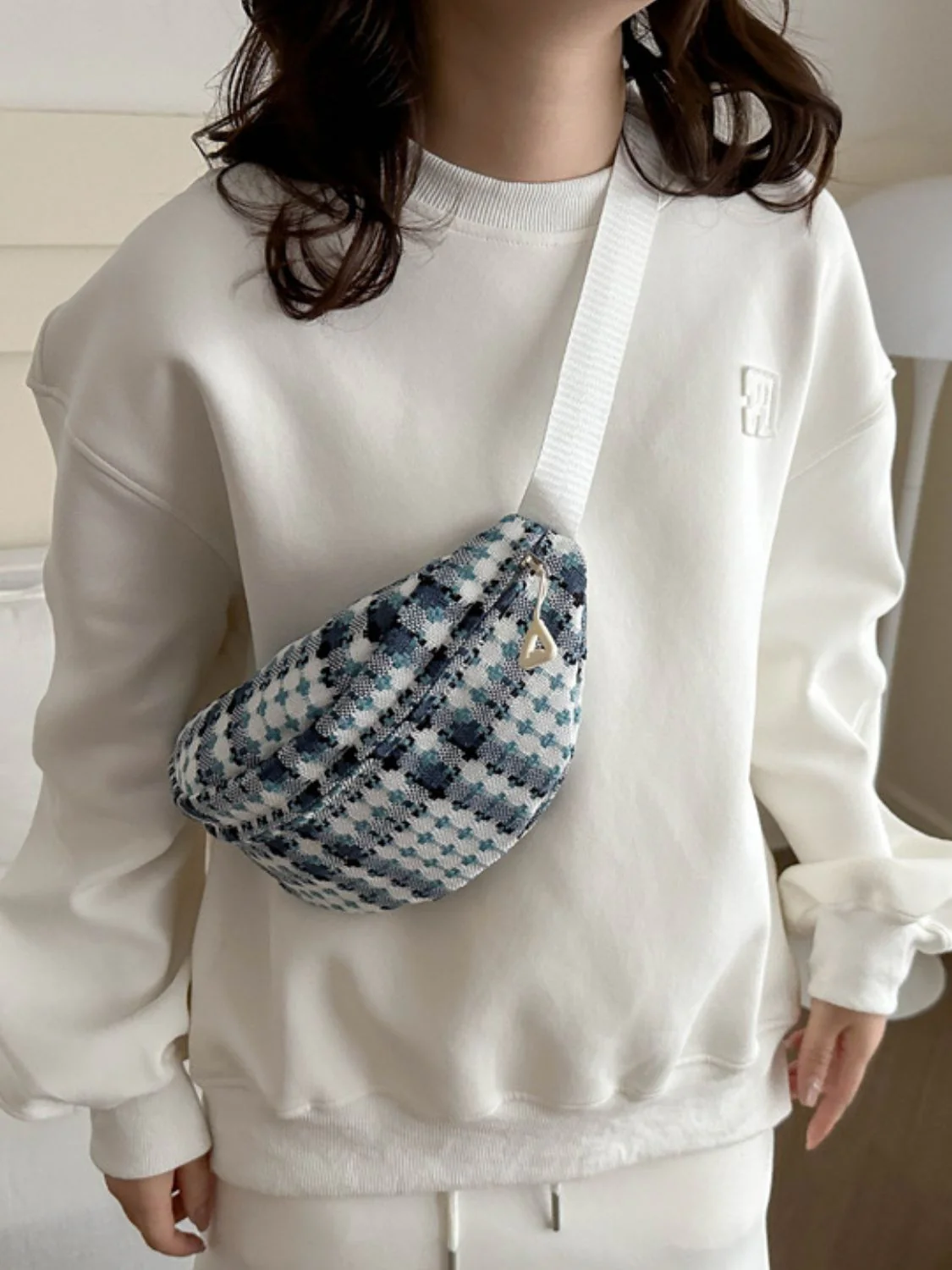 Plaid Wide Strap Crossbody Bag - Image 10